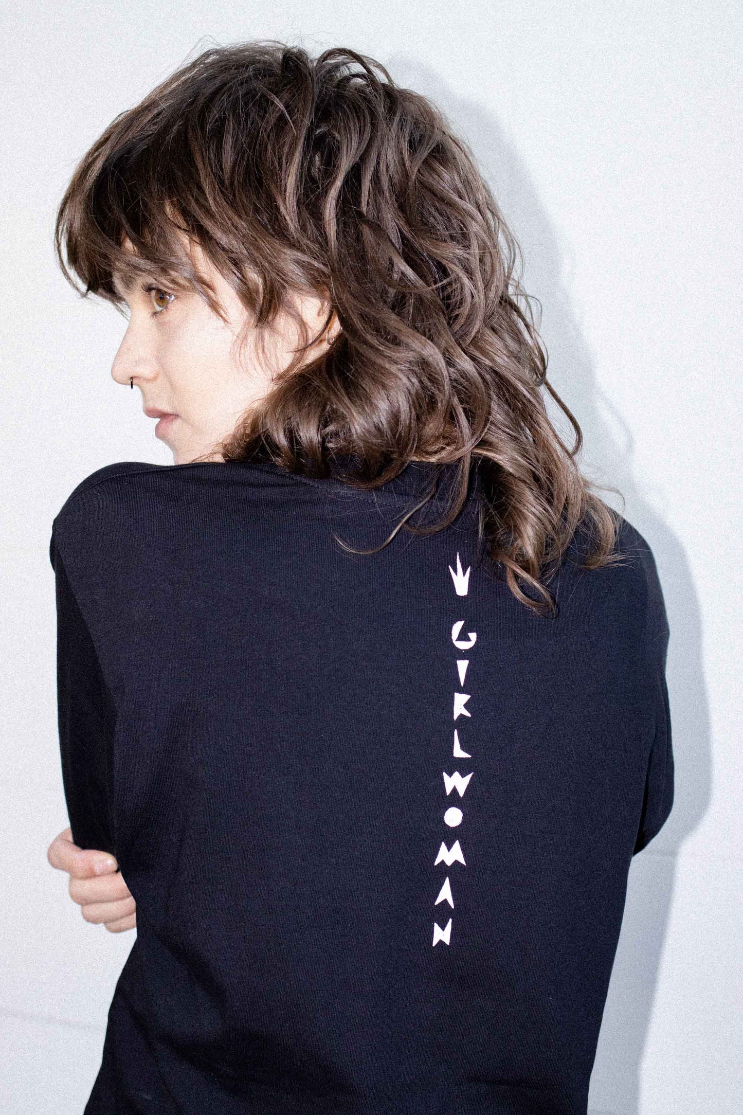 "Nur Mut" T-Shirt Girlwoman Merchandise. Oversized Fit. Schwere Stoffqualität 100% Cotton.