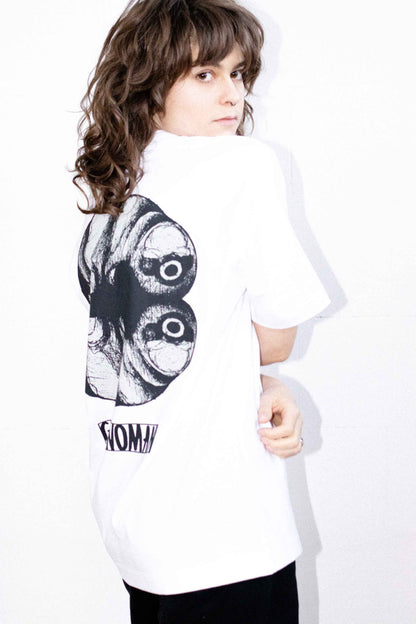 "Bärtierchen" T-Shirt Girlwoman Merchandise. Oversized Fit. Schwere Stoffqualität 100% Cotton.